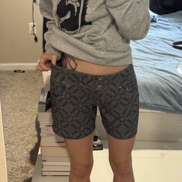 Golf shorts - Picture 2 of 3